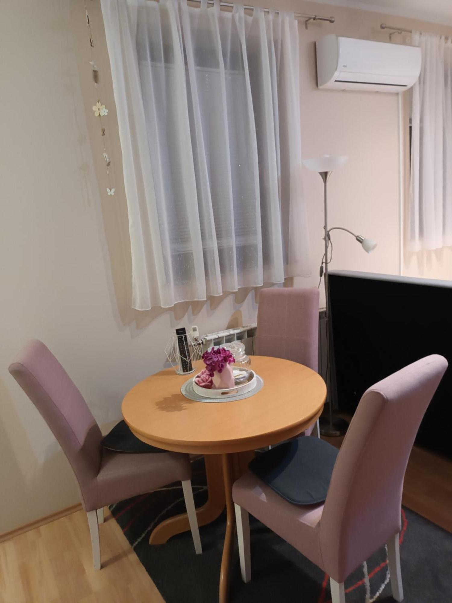 Studio Apartman Salopek โอกูลิน ภายนอก รูปภาพ