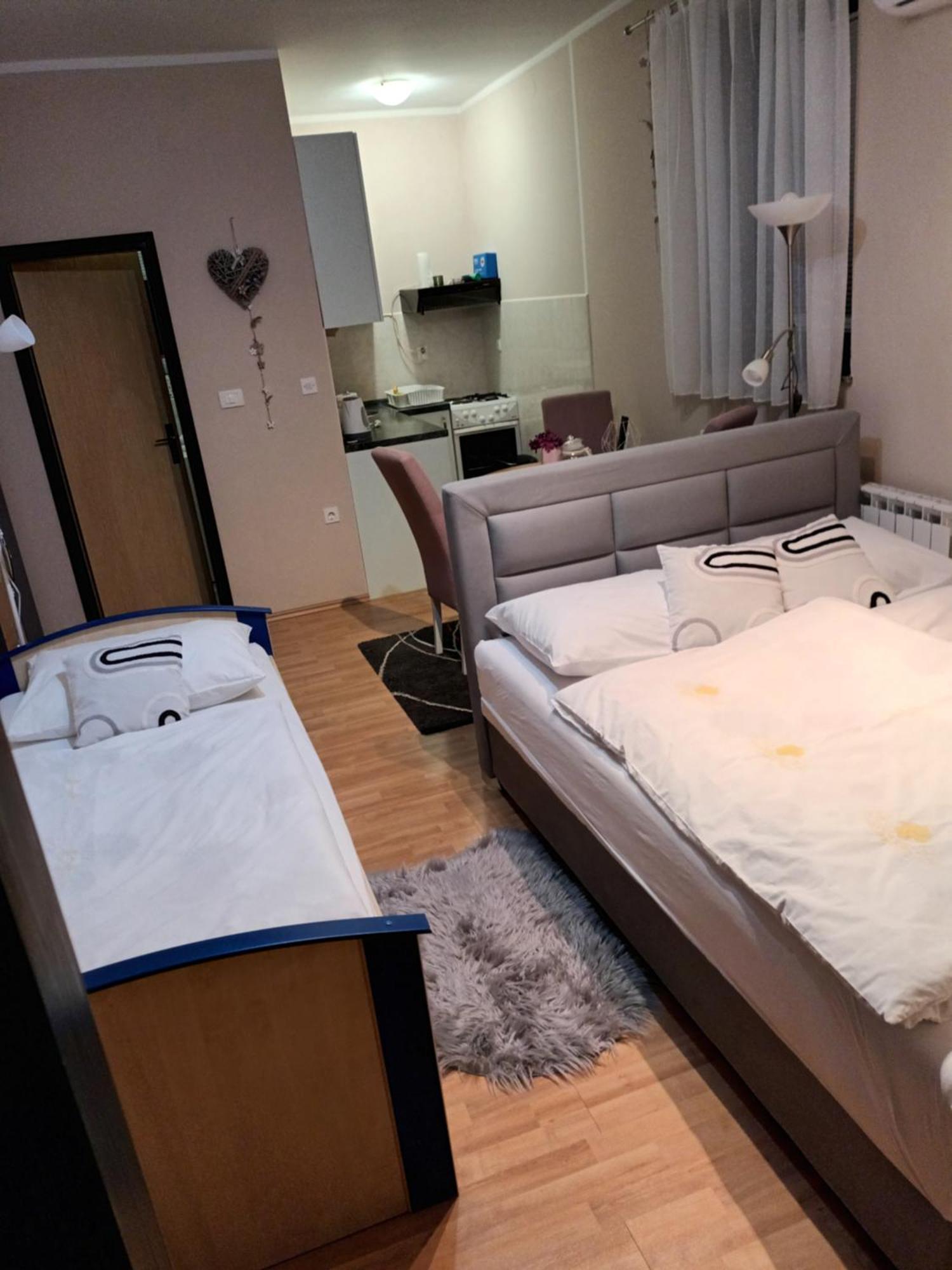 Studio Apartman Salopek โอกูลิน ภายนอก รูปภาพ