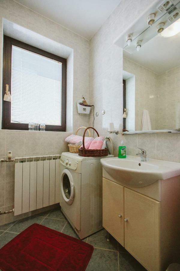 Studio Apartman Salopek โอกูลิน ภายนอก รูปภาพ